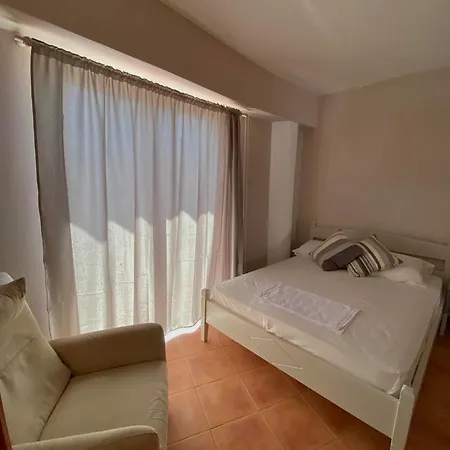 Homestay Your In Karpathos Town (Pigadia)